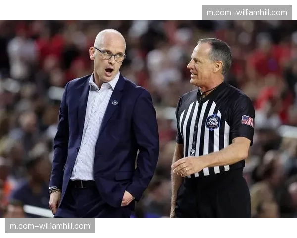 卫冕冠军康涅狄格大学24胜2负 赫尔利续写冠军底蕴 卫冕冠军康涅狄格大学24胜2负 赫尔利续写冠军底蕴